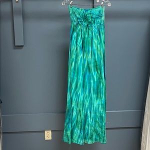 Hard tail dress